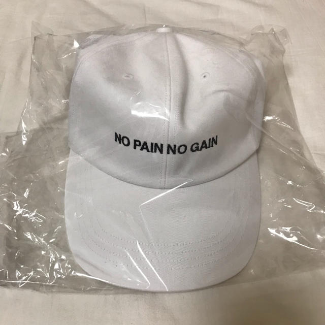 NO PAIN NO GAIN 白キャップ