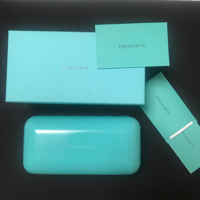 Tiffany & Co.(ティファニー)のティファニー　サングラスケース レディースのファッション小物(その他)の商品写真