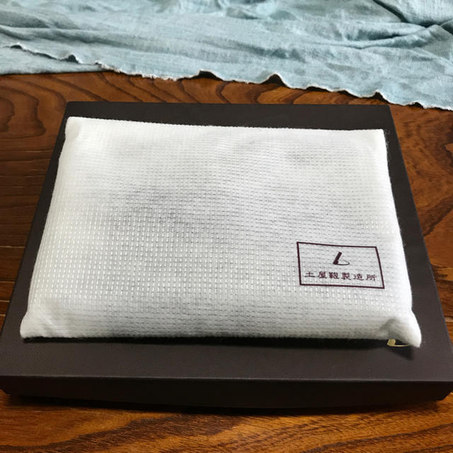 土屋鞄製造所(ツチヤカバンセイゾウジョ)のtaji 様 専用 土屋鞄製造所 新品 ブックカバー  レザー こげ茶 ハンドメイドの文具/ステーショナリー(ブックカバー)の商品写真