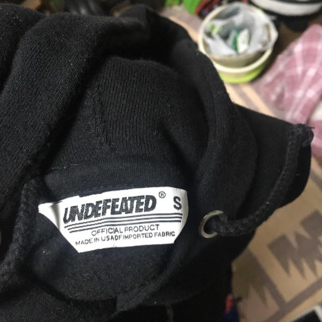 UNDEFEATED(アンディフィーテッド)のUNDEFEATED パーカー メンズのトップス(パーカー)の商品写真