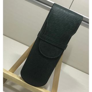 ルイヴィトン(LOUIS VUITTON)の《LOUIS VUITTON》ルイヴィトン ペンケース メガネケース タイガ(ペンケース/筆箱)