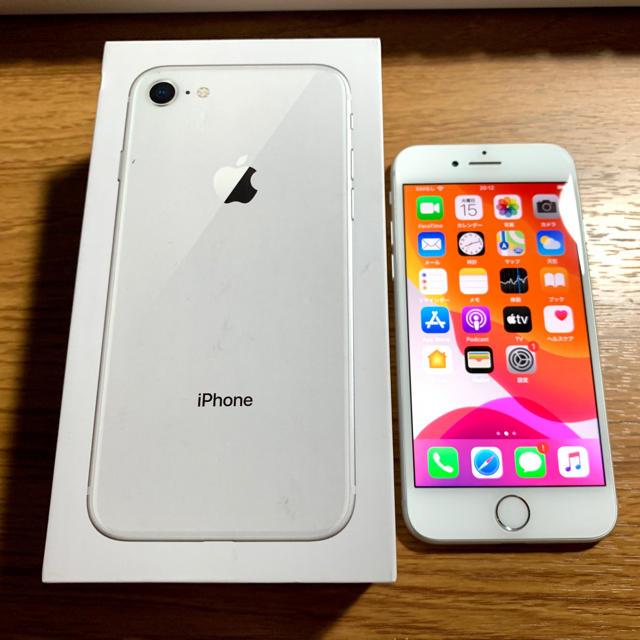 iPhone8 Silver 64GB SIMフリースマートフォン/携帯電話