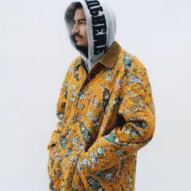 Supreme - supreme paisley quilted jacket mustard Mの通販 by 出品君 ...