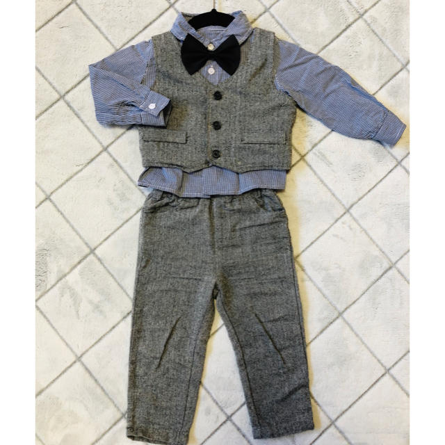 子どもスーツ キッズスーツ  ９０㎝ キッズ/ベビー/マタニティのキッズ服男の子用(90cm~)(ドレス/フォーマル)の商品写真