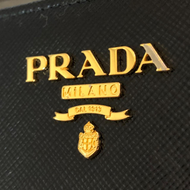 PRADA(プラダ)のPRADA★長財布/ブラック/1ME002/がま口/フラップ レディースのファッション小物(財布)の商品写真