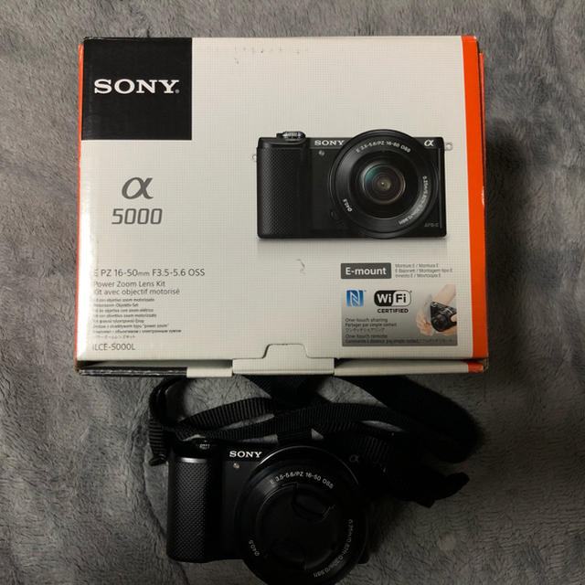 ミラーレス一眼SONY α5000