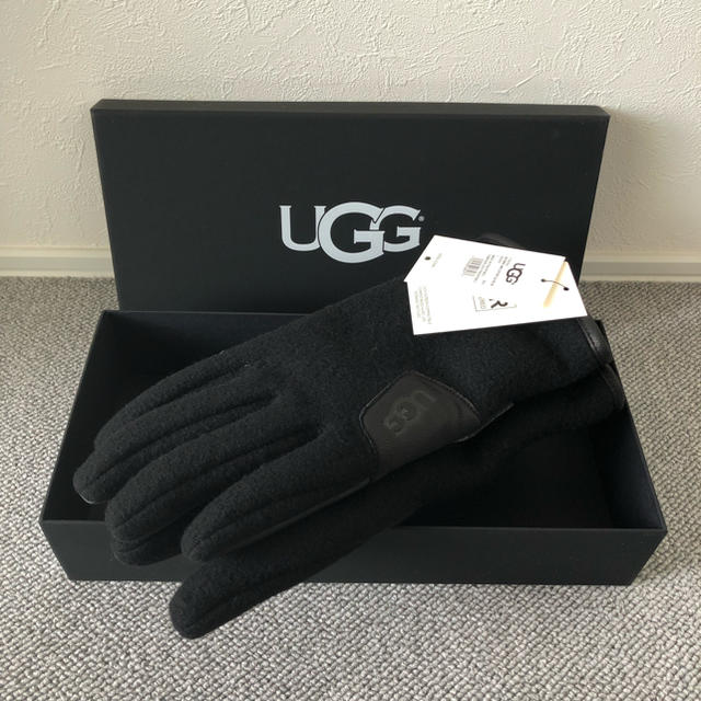 UGG(アグ)のタグ付き新品【UGG】スマホOK / ファブリック＆レザー手袋 メンズのファッション小物(手袋)の商品写真