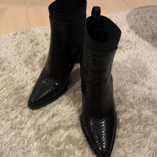 ザラ(ZARA)のZARA ショートブーツ(ブーツ)