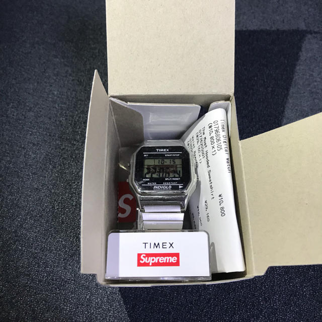 Supreme(シュプリーム)のsupreme timex digital watch メンズの時計(腕時計(デジタル))の商品写真