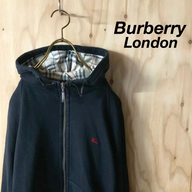 BURBERRY(バーバリー)のBurberry London ノバチェック フーディパーカー BK RD レディースのトップス(パーカー)の商品写真