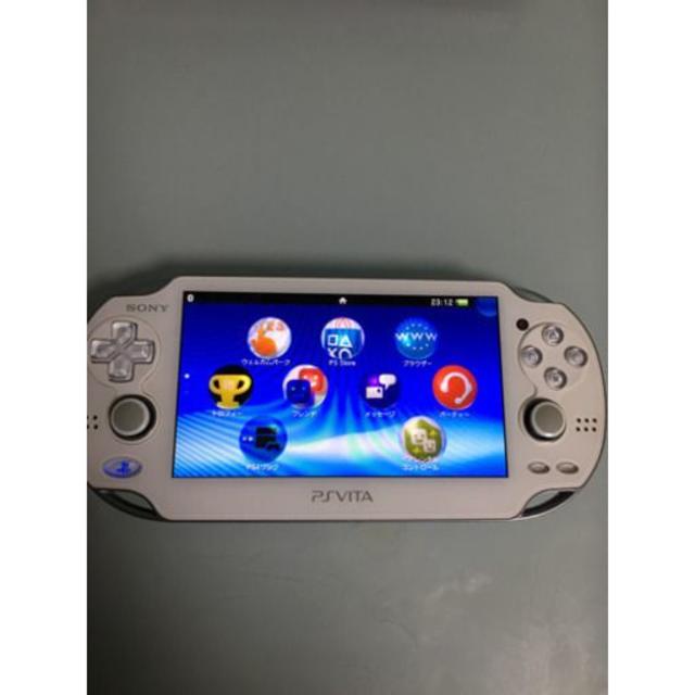 【早い者勝ち】キレイなPSVITA PCH-1000白がアクセサリー＋ゲーム付 1