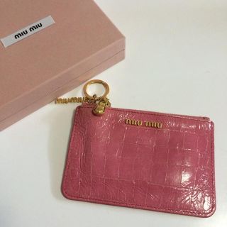 ミュウミュウ(miumiu)のmiumiu♥︎コインケース/キーケース(その他)