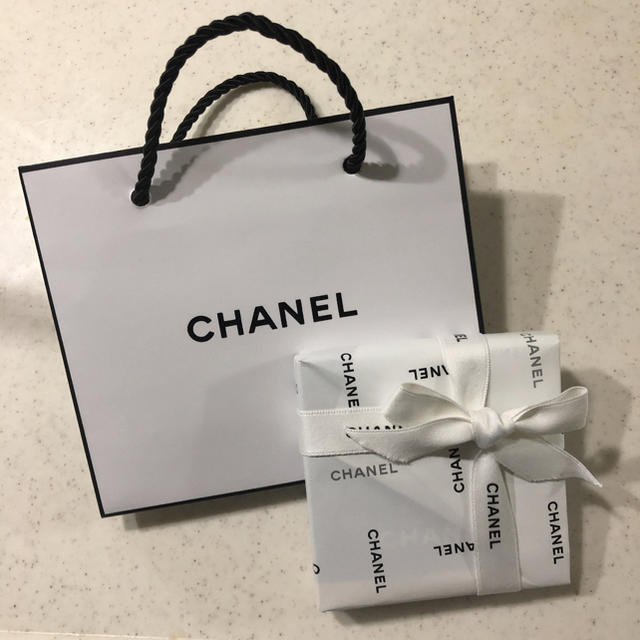 CHANEL(シャネル)のミロワールドゥーブルファセットコンパクトミラー レディースのファッション小物(ミラー)の商品写真