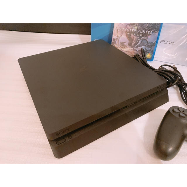 PlayStation4(プレイステーション4)のPS4 500G モンスターハンター　ソフトセット エンタメ/ホビーのゲームソフト/ゲーム機本体(家庭用ゲーム機本体)の商品写真