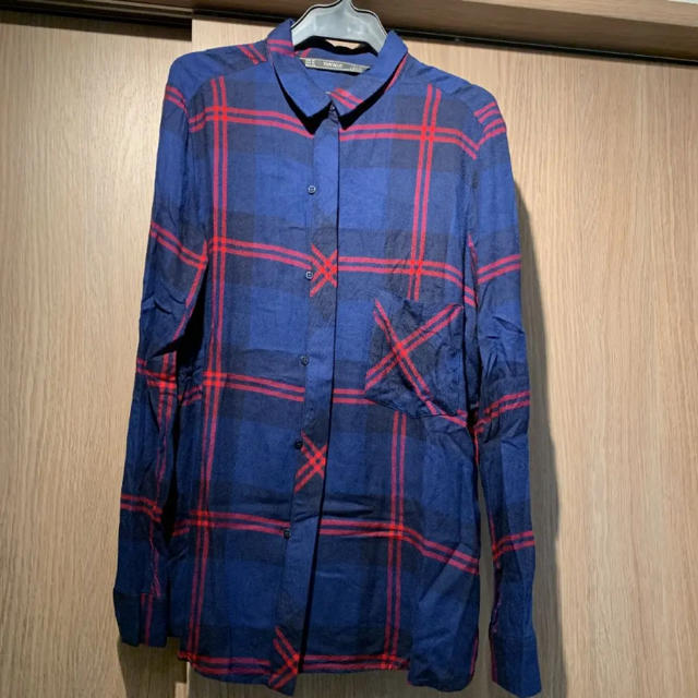 ZARA(ザラ)の【ZARA】青×赤　チェックシャツ レディースのトップス(シャツ/ブラウス(長袖/七分))の商品写真