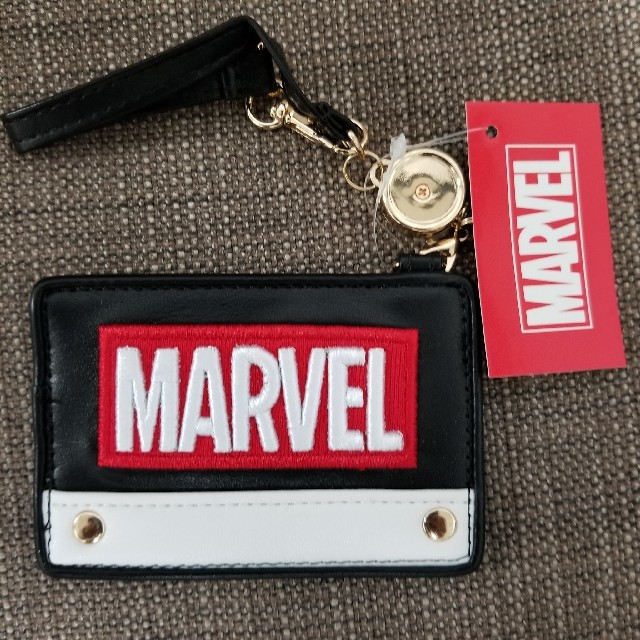 MARVEL(マーベル)の【MARVEL】パスケース エンタメ/ホビーのおもちゃ/ぬいぐるみ(キャラクターグッズ)の商品写真