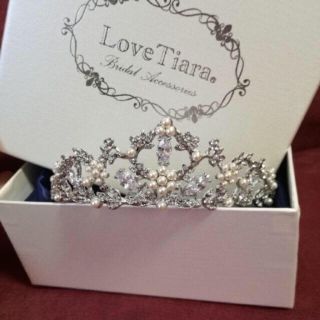 ヴェラウォン(Vera Wang)のラブティアラ LoveTiara グレースティアラ パール(ヘッドドレス/ドレス)