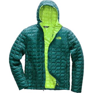 ザノースフェイス(THE NORTH FACE)のThe North Face 新品 サーモボールフーディ S (日本M)(マウンテンパーカー)