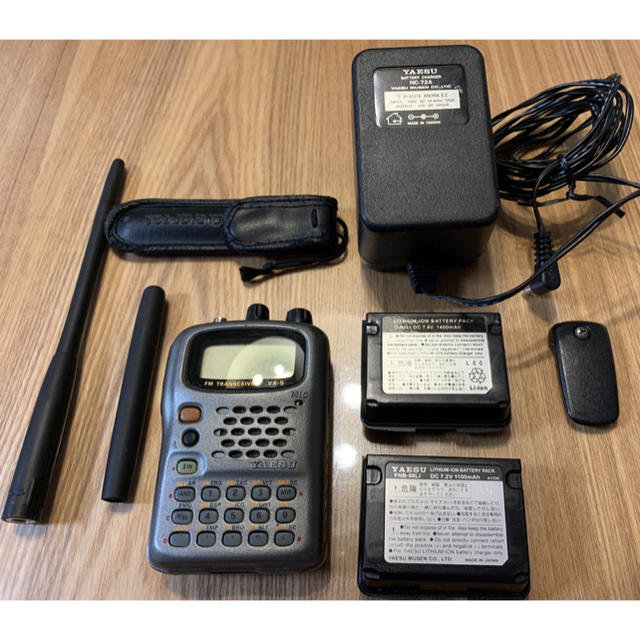 YAESU VX-5 - アマチュア無線