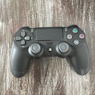 プレイステーション4(PlayStation4)のＰＳ４コントローラ(家庭用ゲーム機本体)