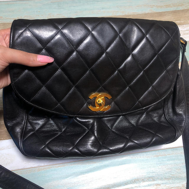 CHANEL(シャネル)のにこり様専用  美品CHANELショルダーバック レディースのバッグ(ショルダーバッグ)の商品写真