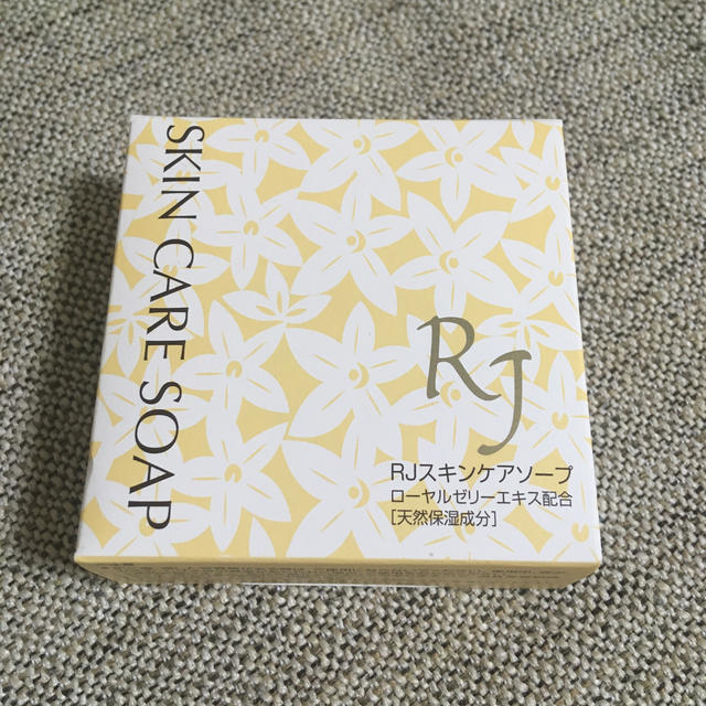 山田養蜂場(ヤマダヨウホウジョウ)の山田養蜂場 RJスキンケアソープ 60g コスメ/美容のスキンケア/基礎化粧品(洗顔料)の商品写真