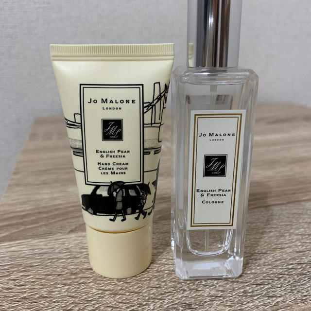 Jo Malone(ジョーマローン)のJO MALONE イングリッシュペアー&フリージア コスメ/美容の香水(香水(女性用))の商品写真