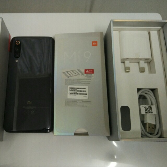Xiaomi mi 9 6/64GBスマホ/家電/カメラ