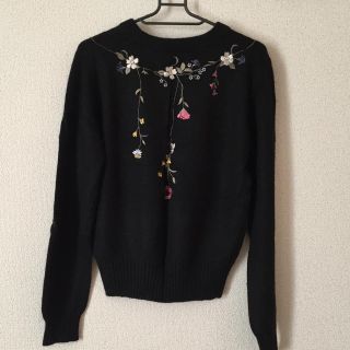 リリーブラウン(Lily Brown)のリリーブラウン 刺繍ニットプルオーバー(ニット/セーター)