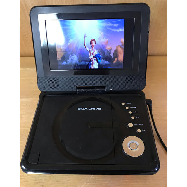 ギガドライブ!7インチポータブルDVDプレーヤー!の通販 by ヤス ギガドライブ!7インチポータブルDVDプレーヤー!の通販 by ヤス
