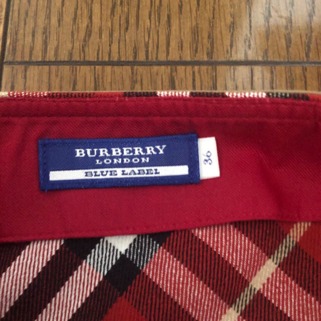 BURBERRY BLUE LABEL(バーバリーブルーレーベル)のバーバリーブルーレーベル チェックスカート レディースのスカート(その他)の商品写真