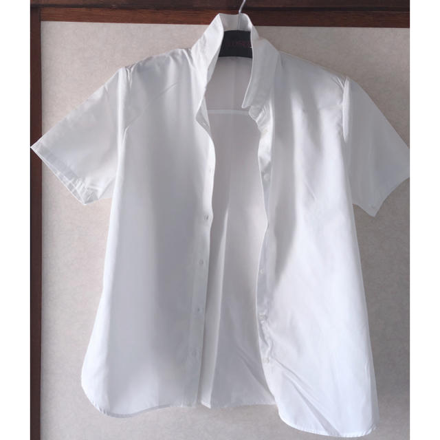 HONEYS(ハニーズ)のシャツ　ワイシャツ レディースのトップス(シャツ/ブラウス(半袖/袖なし))の商品写真