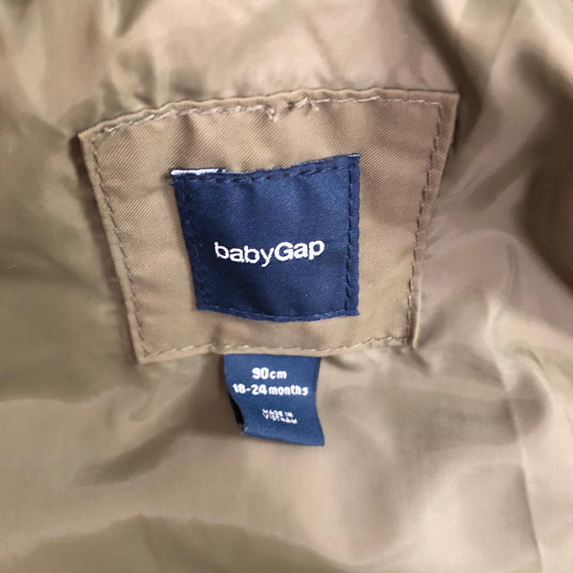 babyGAP(ベビーギャップ)のGAP ダウンジャケット 90 キッズ/ベビー/マタニティのキッズ服男の子用(90cm~)(ジャケット/上着)の商品写真