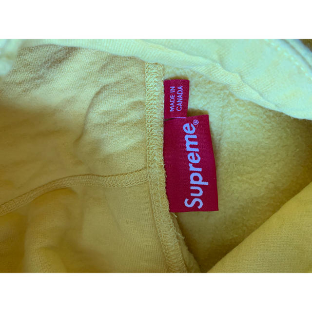 Supreme(シュプリーム)の【レア商品】Supreme パーカー イエロー メンズのトップス(パーカー)の商品写真