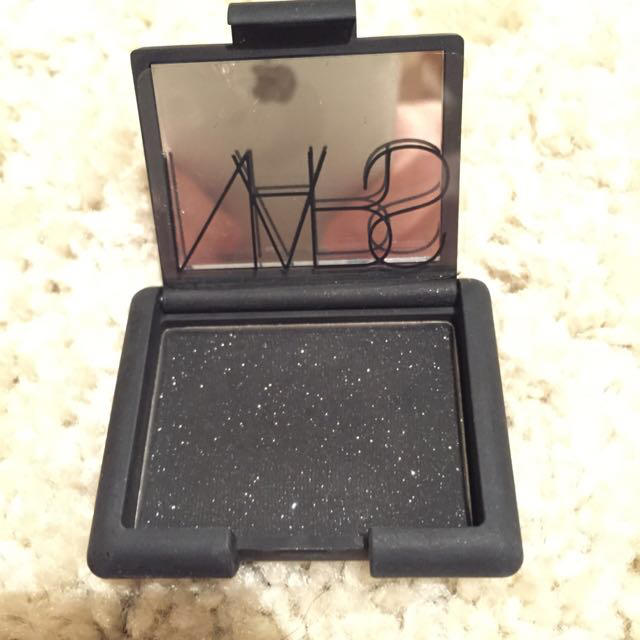 NARS(ナーズ)のNARSシングルアイシャドー コスメ/美容のベースメイク/化粧品(アイシャドウ)の商品写真