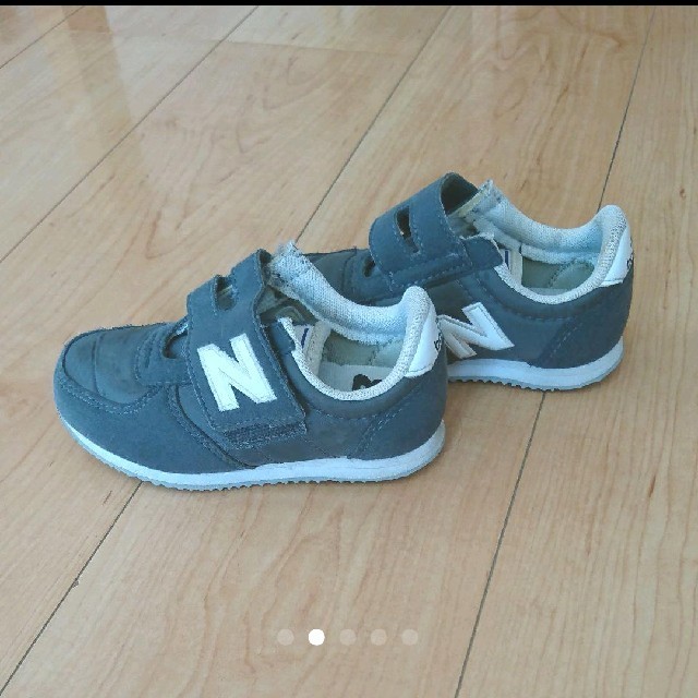 New Balance(ニューバランス)のnew balance ニューバランス スニーカー キッズ/ベビー/マタニティのキッズ靴/シューズ(15cm~)(スニーカー)の商品写真