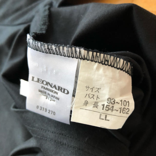 LEONARD(レオナール)のレオナール ブラックTシャツ レディースのトップス(Tシャツ(半袖/袖なし))の商品写真