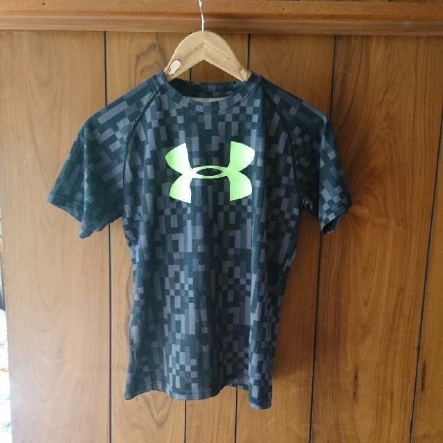 UNDER ARMOUR(アンダーアーマー)のTシャツ ③  mamimiさん専用 キッズ/ベビー/マタニティのキッズ服男の子用(90cm~)(Tシャツ/カットソー)の商品写真