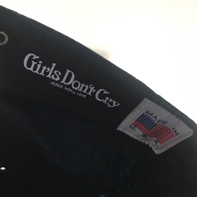 GDC(ジーディーシー)のgirls don't cry 6panel cap black メンズの帽子(キャップ)の商品写真
