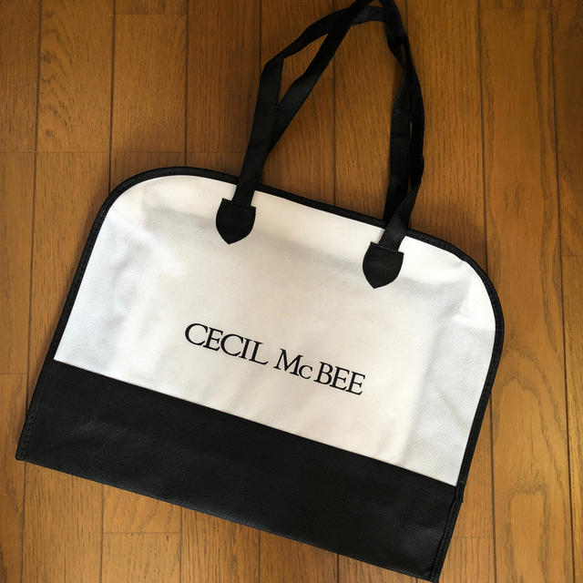 CECIL McBEE(セシルマクビー)のCECIL McBEE チャック付きショッパー☆ レディースのバッグ(ショップ袋)の商品写真