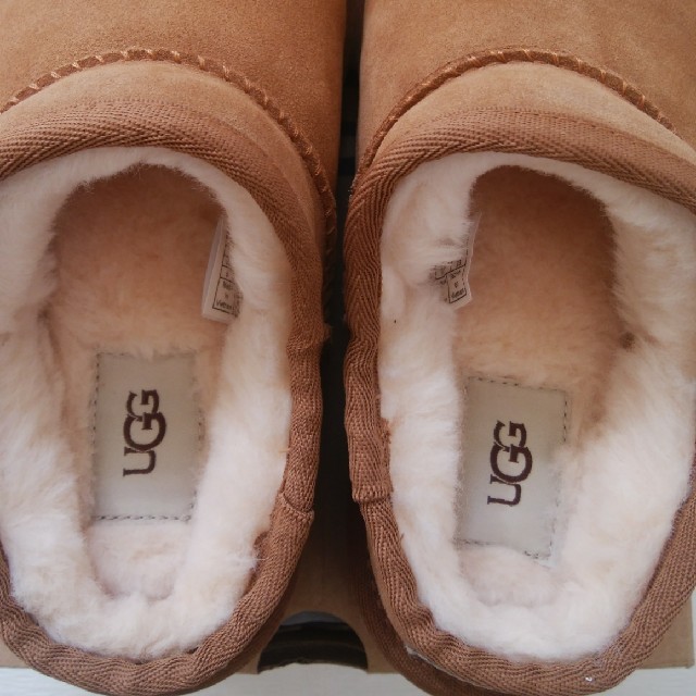 UGG(アグ)のUGG CLASSIC SLIPPER レディースの靴/シューズ(スリッポン/モカシン)の商品写真