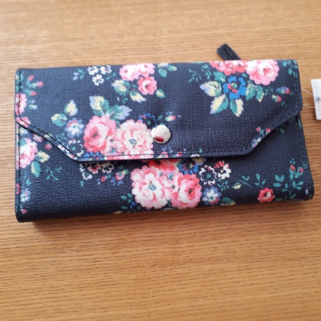 Cath Kidston(キャスキッドソン)のキャス・キッドソン長財布 レディースのファッション小物(財布)の商品写真