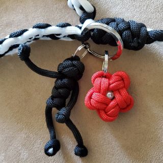 50%割引 10%OFF Haru様専用☆パラコードリード 犬用品 その他 品切れ ハルちゃんママ様専用☆パラコードリード 犬用品