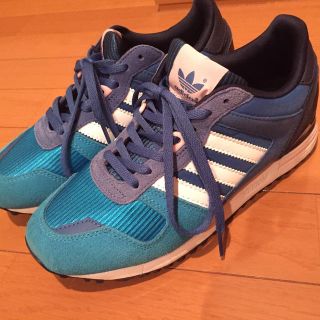 アディダス(adidas)のアディダススニーカー(スニーカー)