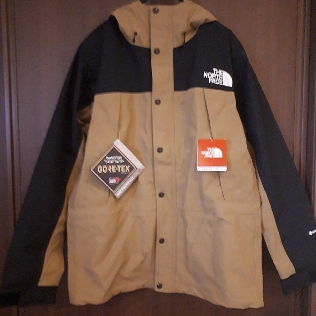 THE NORTH FACE(ザノースフェイス)のノースフェイス　マウンテンライトジャケット NP11834　BK　Lサイズ メンズのジャケット/アウター(マウンテンパーカー)の商品写真