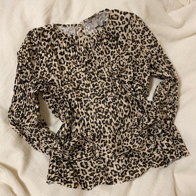 H&M(エイチアンドエム)のH&M ブラウス レディースのトップス(シャツ/ブラウス(長袖/七分))の商品写真