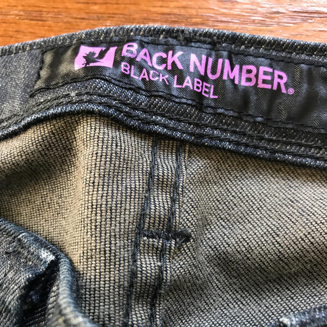 BACK NUMBER(バックナンバー)の黒ジーパン　BACK NUMBER今週末購入なかったら取り消しします レディースのパンツ(デニム/ジーンズ)の商品写真