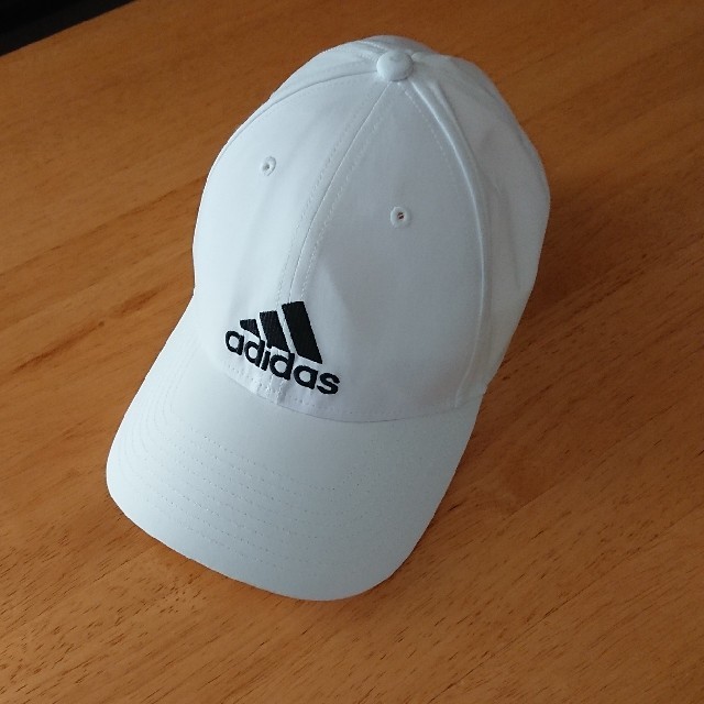 adidas(アディダス)のadidas☆キャップ☆白 レディースの帽子(キャップ)の商品写真