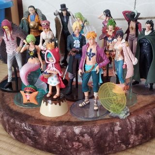 バンダイ(BANDAI)のONE PIECEフィギュア15体(フィギュア)