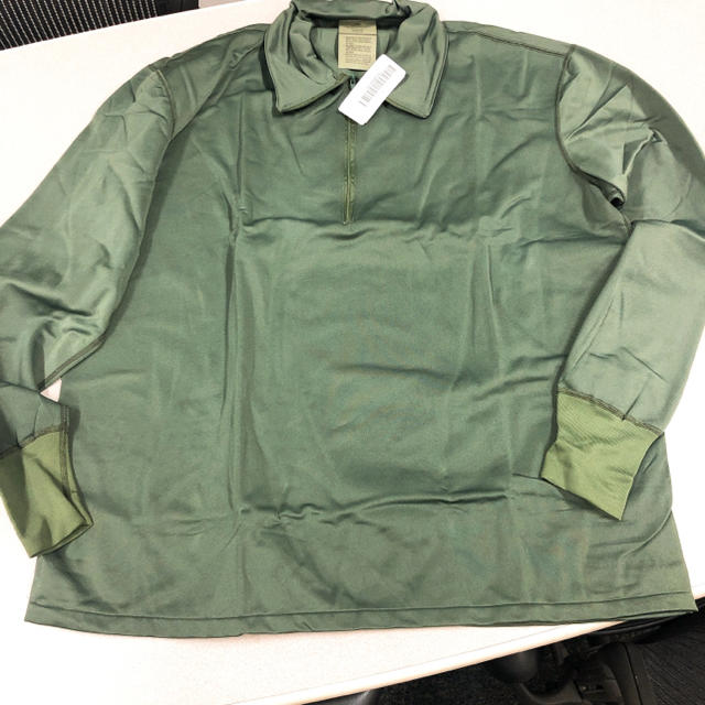 米軍放出品 sleeping shirt ハーフジップシャツ サイズXL メンズのジャケット/アウター(ミリタリージャケット)の商品写真